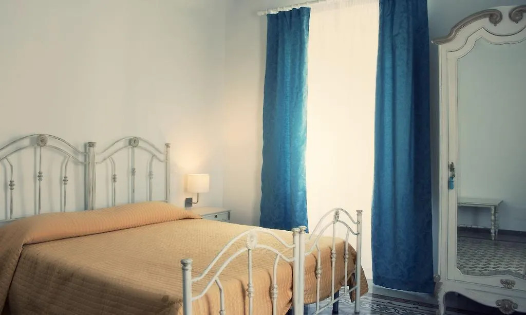*** Bed & Breakfast Bed and Breakfast Al Decoro Palermo Italia