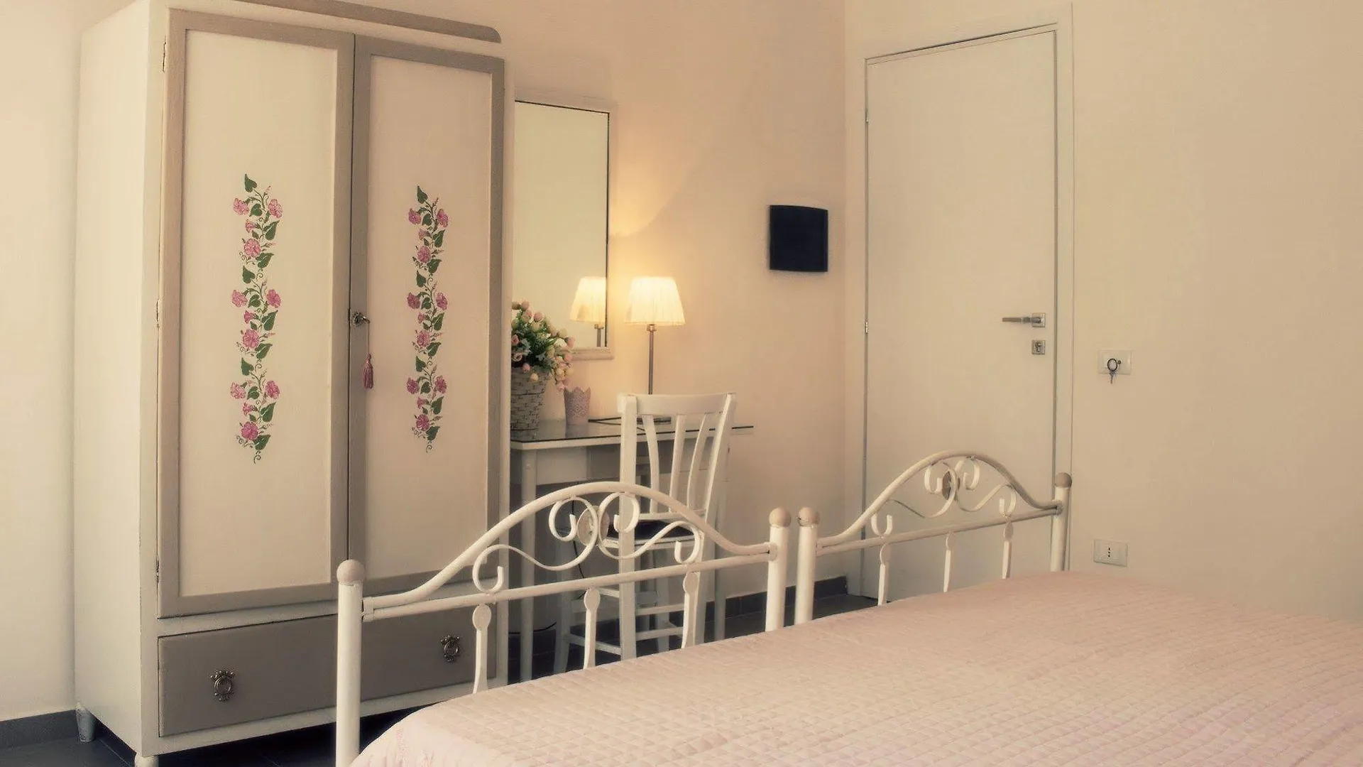 Bed and Breakfast Al Decoro Palermo 3*,