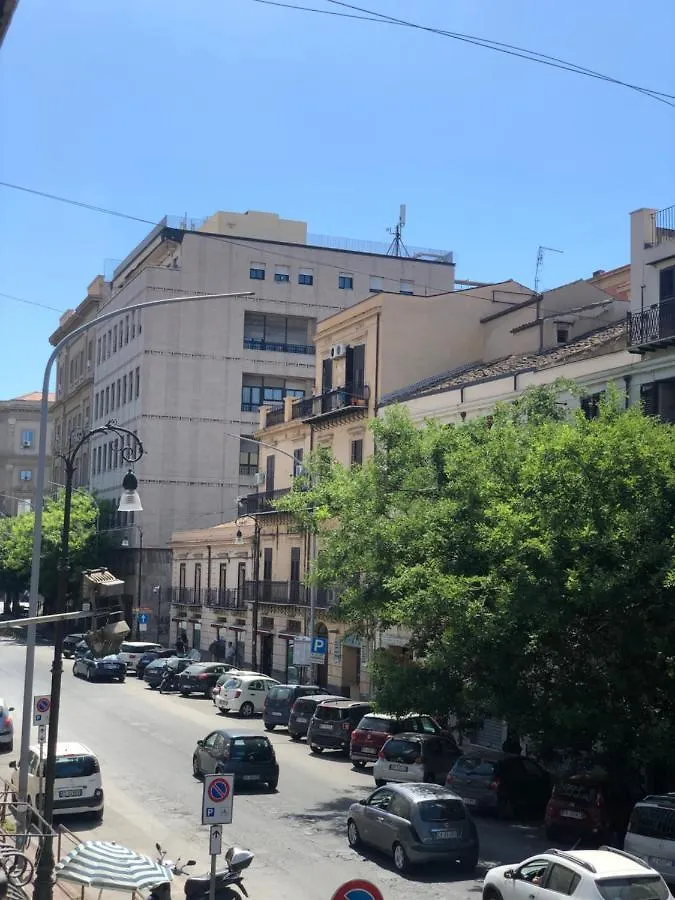 *** Bed & Breakfast Bed and Breakfast Al Decoro Palermo Italia